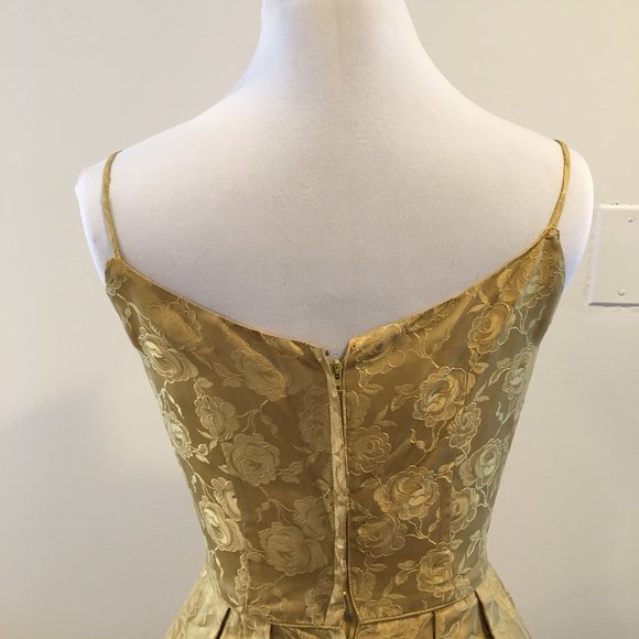 Vintage late 50s/early 60s Gold brocade dress - Picture 8 of 13